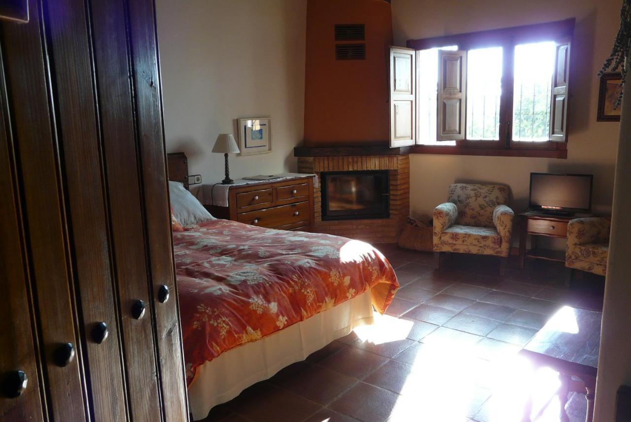 Palacio Viejo De Las Corchuelas 토레혼엘루비오 외부 사진